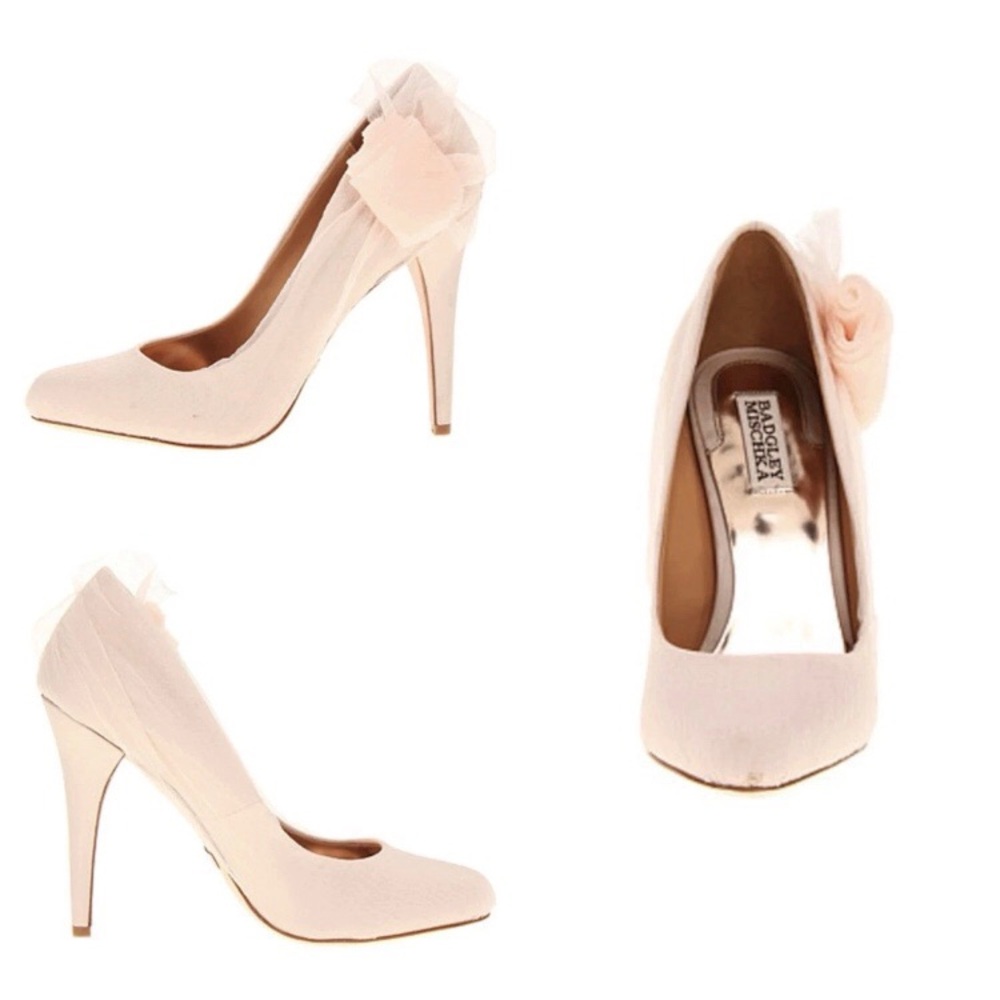 $225 NWOT Badgley Mischka Ciri Pink Tulle Rosette Pointed-Toe Pumps Heels Size 8